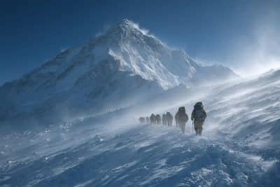Everest : ces nouvelles règles strictes vont-elles changer votre expérience d'ascension ?